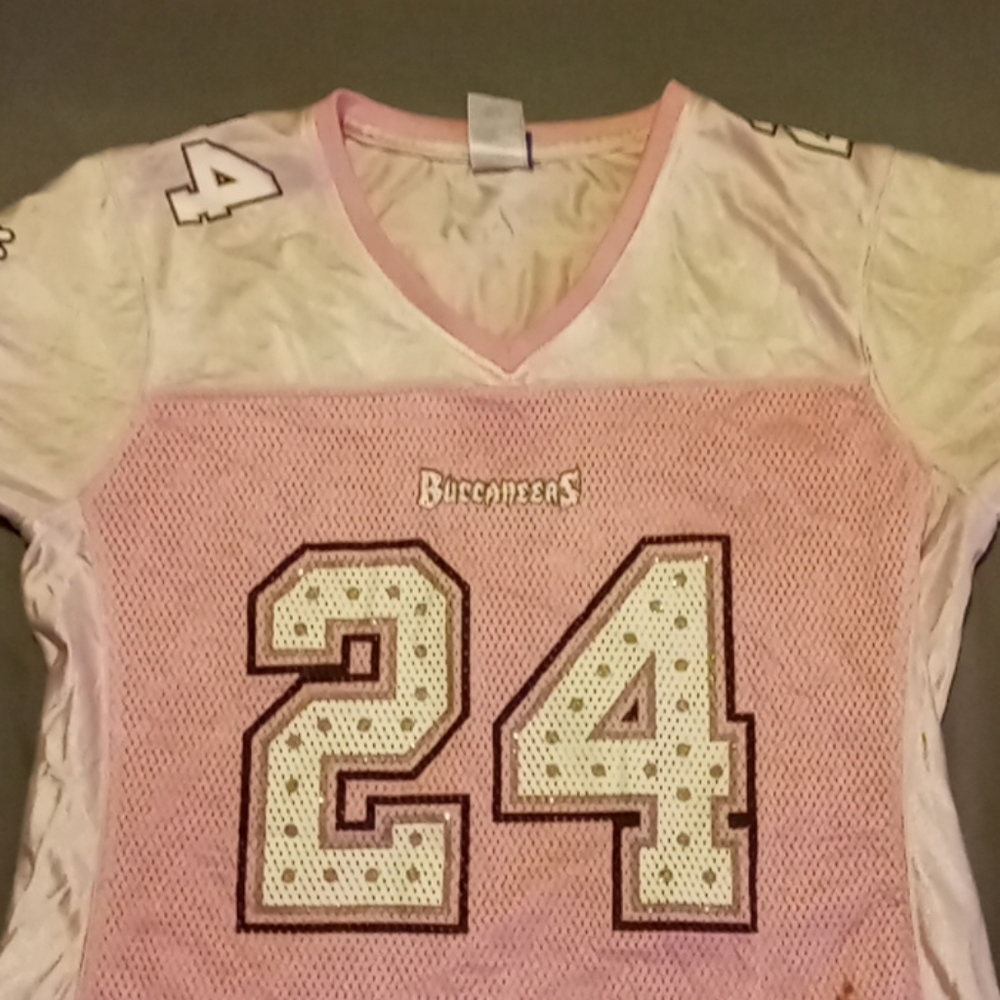 Pink white and silver glitter, buccaneers shirt